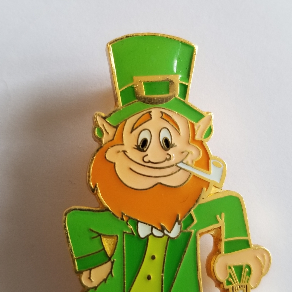 Relisted - Vintage Hard Rock Cafe pin 1999 St Patrick's Day LE 1000 Leprechaun - Picture 3 of 9